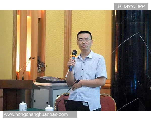 张强亲授网球技巧与心得分享助你提升球技的独特方法与经验