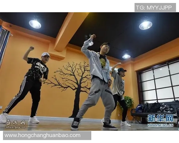 今年运动数据专访街舞达人张强揭秘他成功背后的心路历程与奋斗故事 今年运动数据专访街舞达人张强揭秘他成功背后的心路历程与奋斗故事