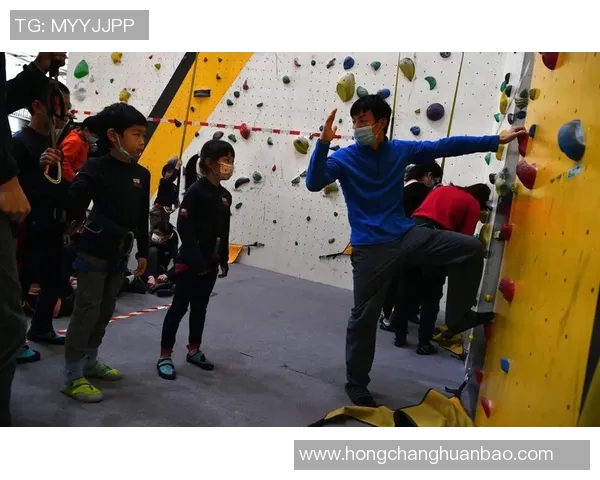 实时新闻南京攀岩队节奏之争引发热议攀岩爱好者的不同声音与看法